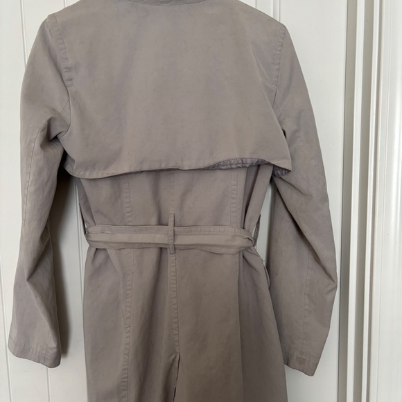 Banana Republic Gray Trench Coat - Picture 2 of 6